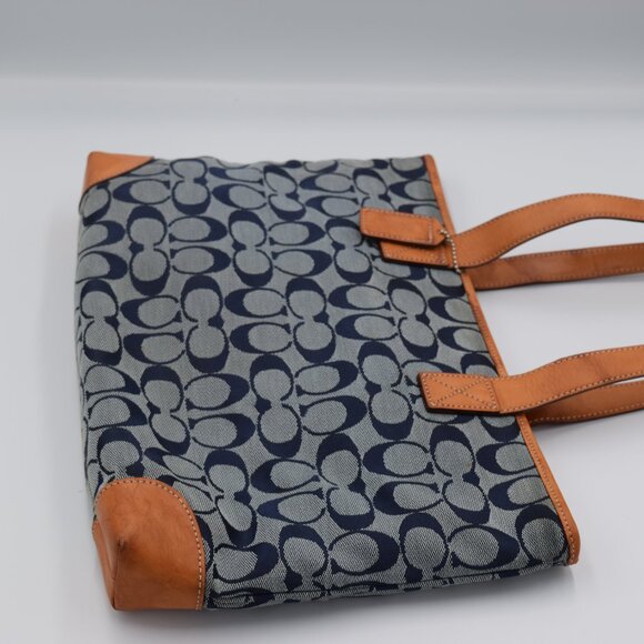 VINTAGE 2001 Coach Signature "C" Denim Blue Jacquard Canvas Tote - Picture 16 of 16